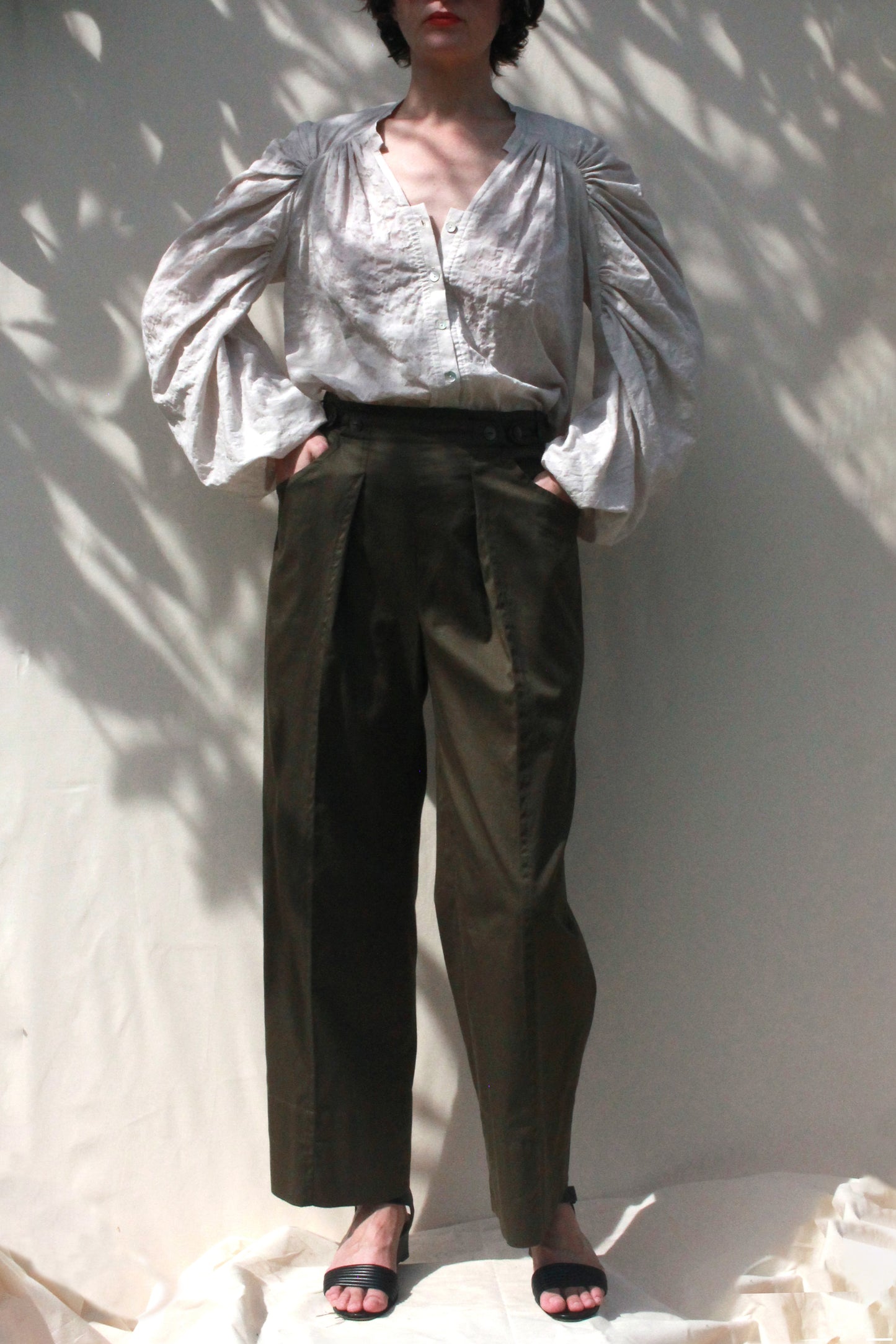 Scoop Pocket Pant - Army Green Sateen - PRE ORDER
