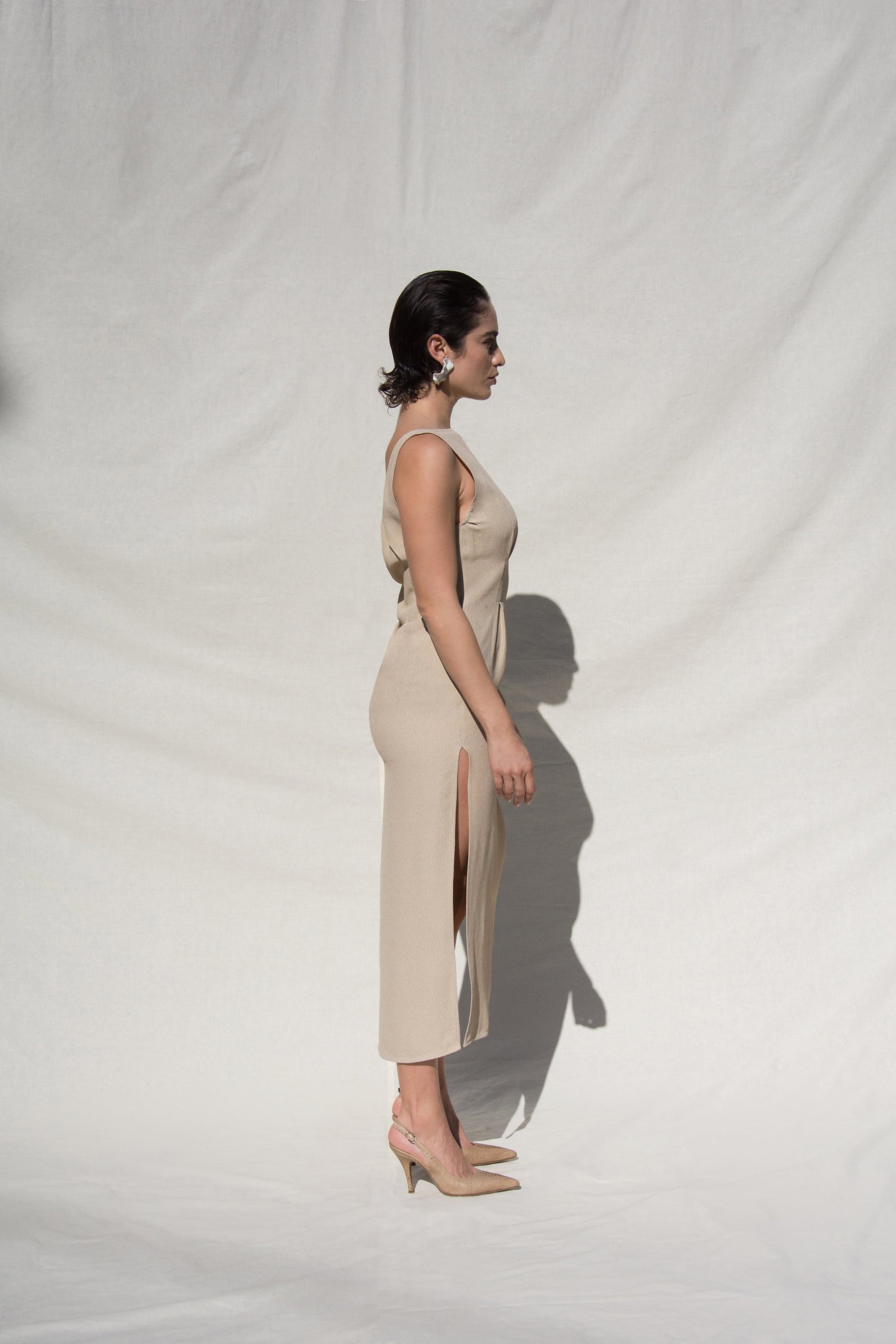 SIWULA Column Dress - Side